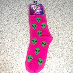 Socks - High Alien Heads Neon Pink/Green Women’s
